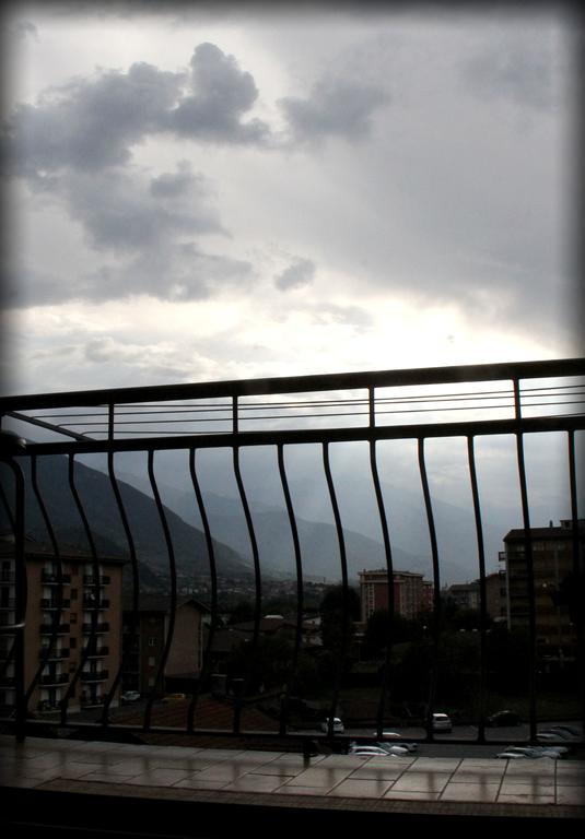 Arc En Ciel Apartment Aosta Exterior photo